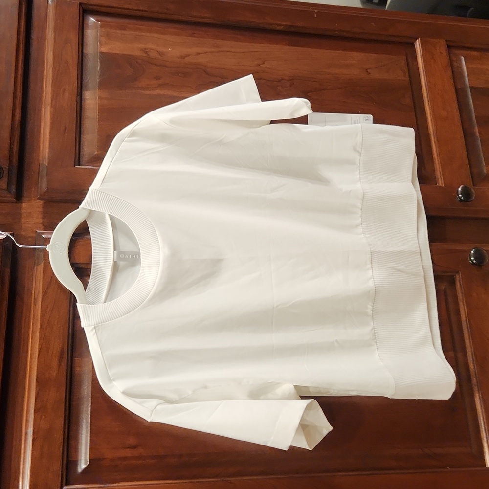 Athleta Zephyr crop tee size XS